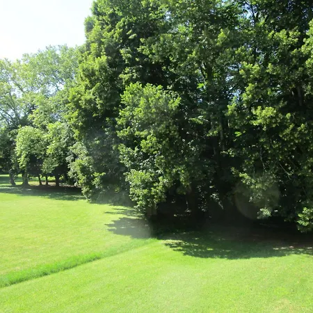 Bed & Breakfast Domaine Des Chabriers